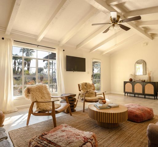 527 N N Paseo De Anza, Palm Springs, CA 92262