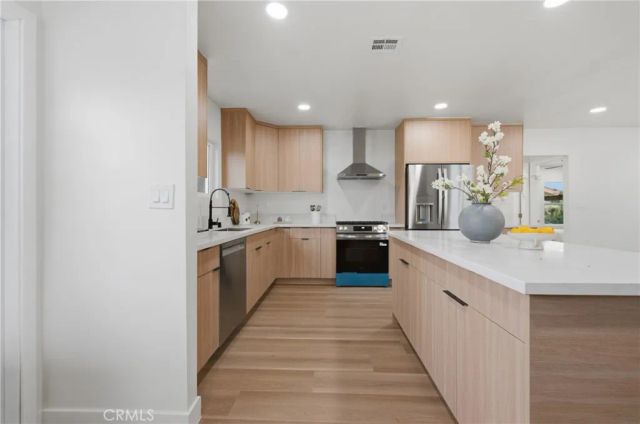 1724 W 43rd Street, Los Angeles, CA 90062