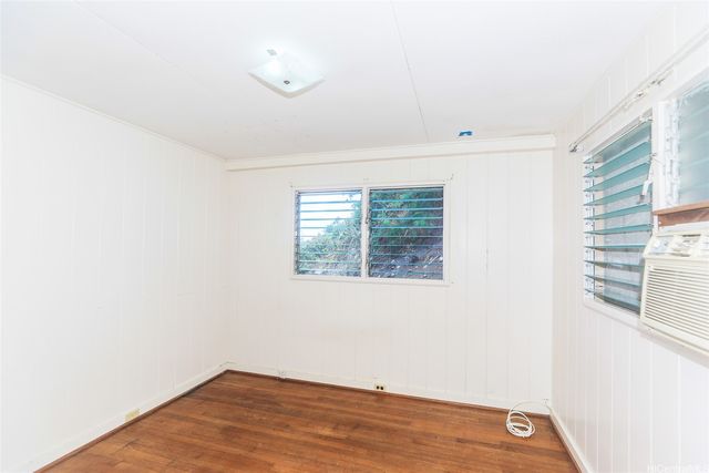 1952 Nehoa Place, Honolulu, HI 96822