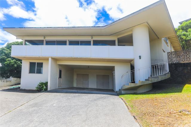 1952 Nehoa Place, Honolulu, HI 96822