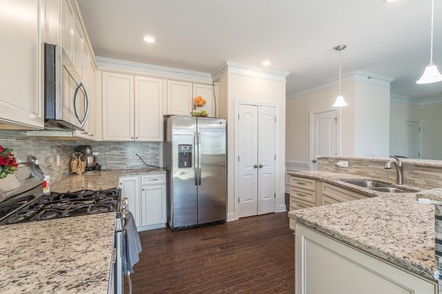 1102 Dartmouth Drive, Mebane, NC 27302