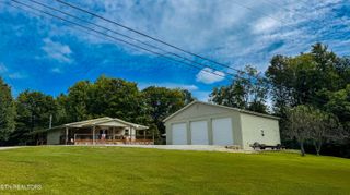752 New Light Rd, Winfield, TN 37892