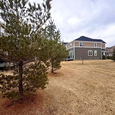 18378 Gladden Lane, Lakeville, MN 55044