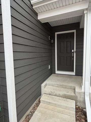 18378 Gladden Lane, Lakeville, MN 55044