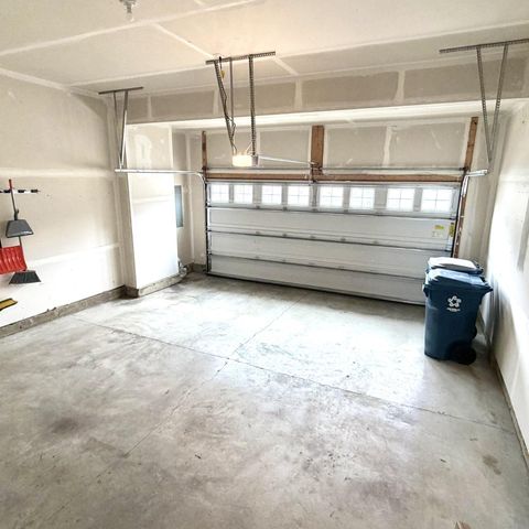 18378 Gladden Lane, Lakeville, MN 55044