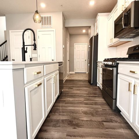 18378 Gladden Lane, Lakeville, MN 55044