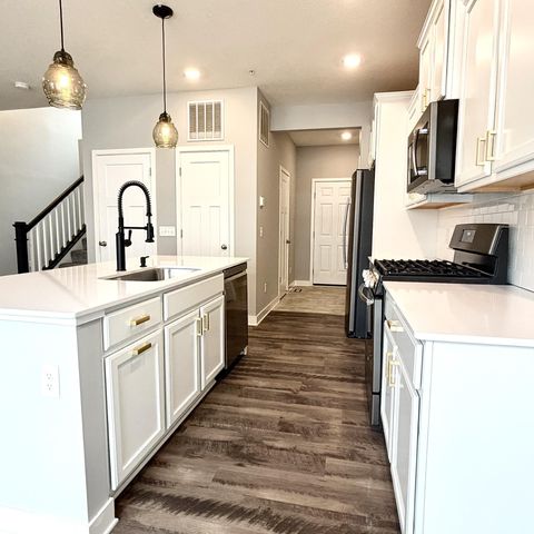 18378 Gladden Lane, Lakeville, MN 55044