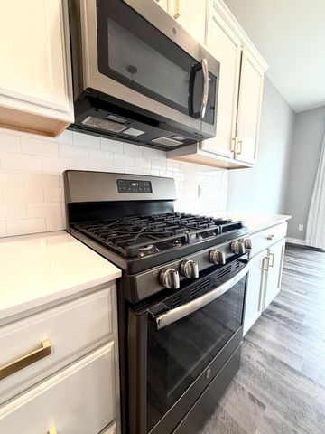 18378 Gladden Lane, Lakeville, MN 55044