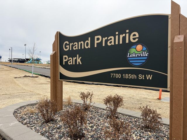 18378 Gladden Lane, Lakeville, MN 55044