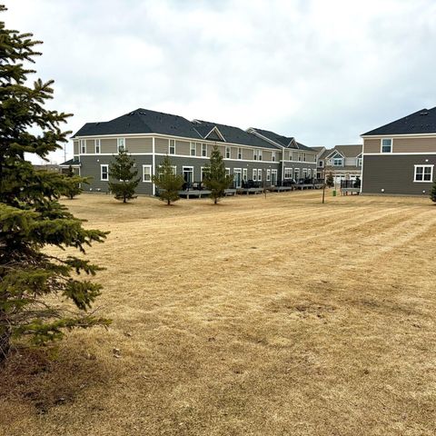 18378 Gladden Lane, Lakeville, MN 55044