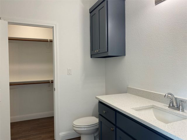 123 E 13th Avenue, Corsicana, TX 75110