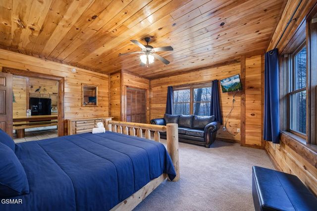 225 Amet Way, Cosby, TN 37722