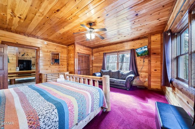 225 Amet Way, Cosby, TN 37722