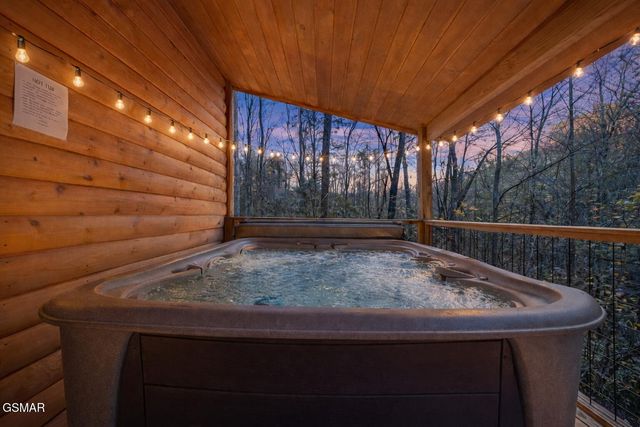 225 Amet Way, Cosby, TN 37722