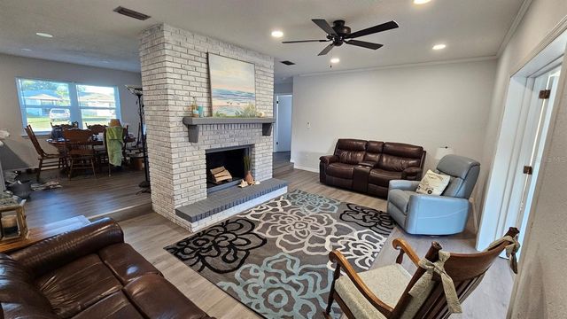 2101 ARROWHEAD AVENUE, Deltona, FL 32725