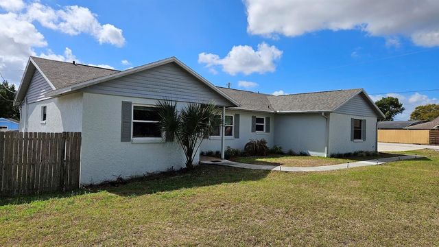 2101 ARROWHEAD AVENUE, Deltona, FL 32725