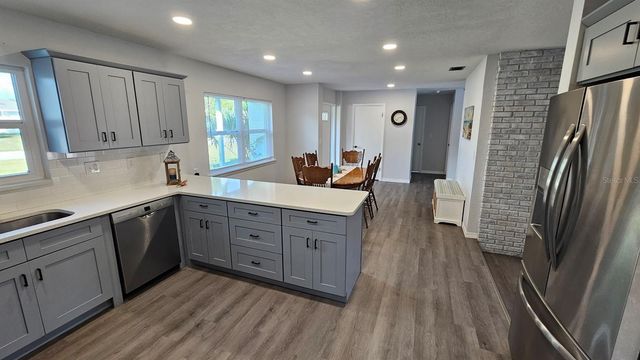 2101 ARROWHEAD AVENUE, Deltona, FL 32725