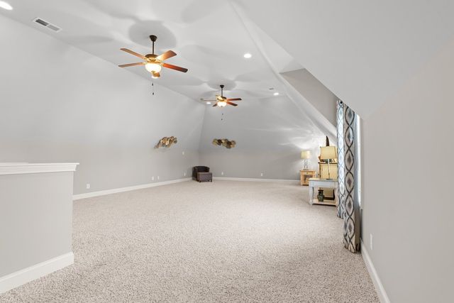 70 Cherokee Dock Rd, Lebanon, TN 37087