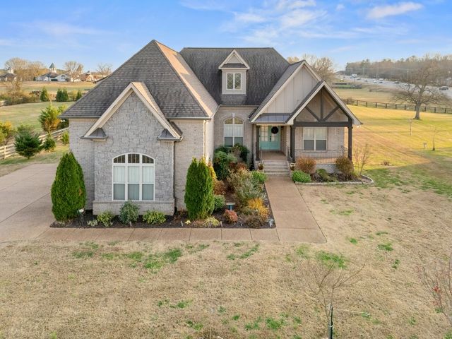 70 Cherokee Dock Rd, Lebanon, TN 37087