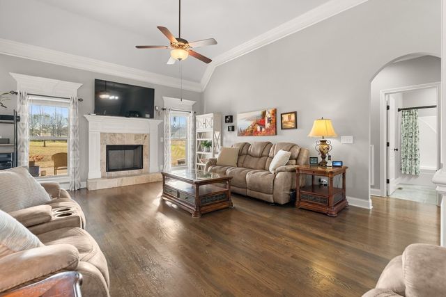 70 Cherokee Dock Rd, Lebanon, TN 37087