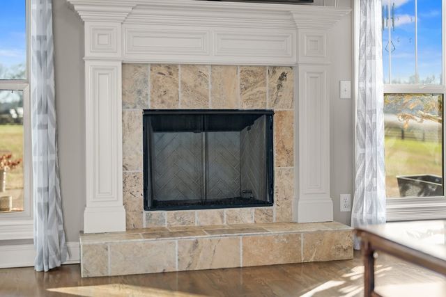 70 Cherokee Dock Rd, Lebanon, TN 37087