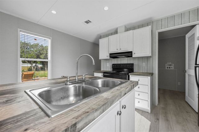 2722 Cypress Street, Granbury, TX 76048