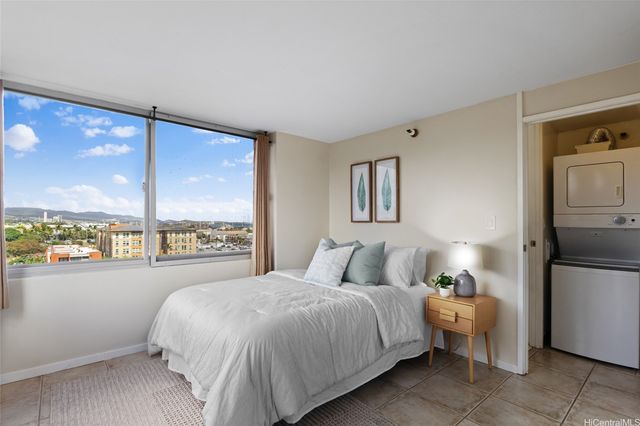 1060 Kamehameha Highway 806B, Pearl City, HI 96782