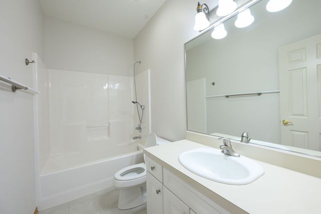 1825 SE Hickory Circle, Waukee, IA 50263