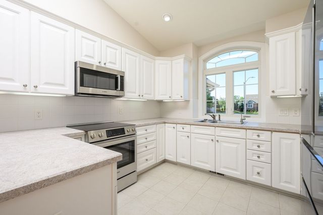 1825 SE Hickory Circle, Waukee, IA 50263