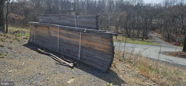 1079 GUN CLUB RD, Stephenson, VA 22656