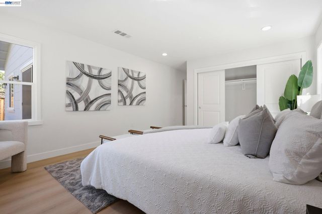 2638 Eaton Ave, Redwood City, CA 94062