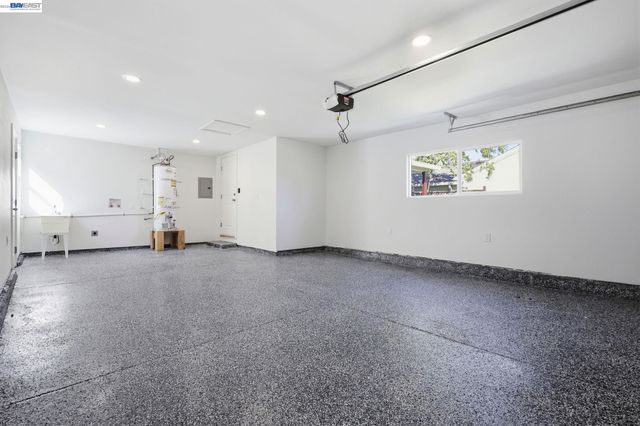 2638 Eaton Ave, Redwood City, CA 94062