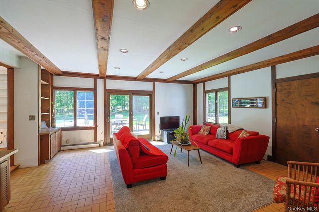 404 Downing Way, Newburgh, NY 12550