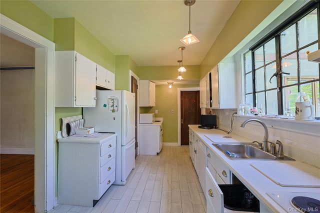 404 Downing Way, Newburgh, NY 12550