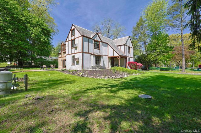 404 Downing Way, Newburgh, NY 12550