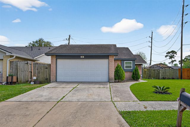 20206 Misty Pines Drive, Humble, TX 77346