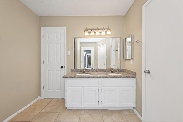 20206 Misty Pines Drive, Humble, TX 77346