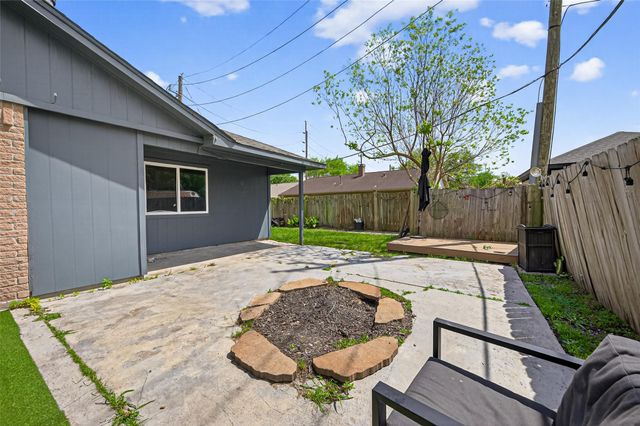 20206 Misty Pines Drive, Humble, TX 77346