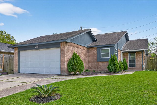 20206 Misty Pines Drive, Humble, TX 77346