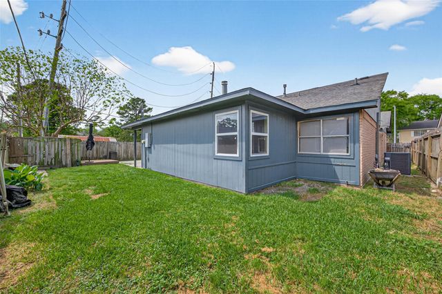 20206 Misty Pines Drive, Humble, TX 77346