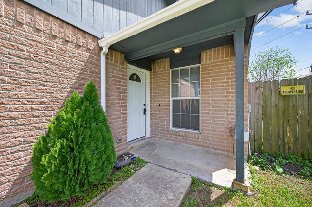 20206 Misty Pines Drive, Humble, TX 77346