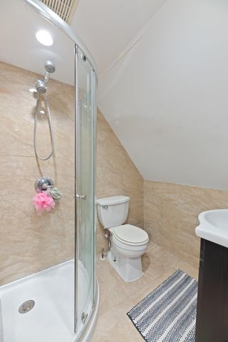 46 EAST 28TH ST, Bayonne, NJ 07002