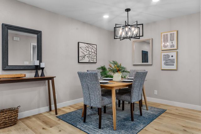 6200 Kiernan Dr, Carmichael, CA 95608