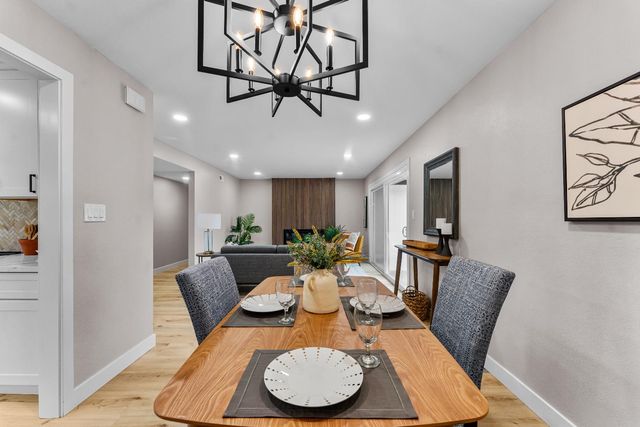 6200 Kiernan Dr, Carmichael, CA 95608