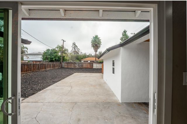 6200 Kiernan Dr, Carmichael, CA 95608