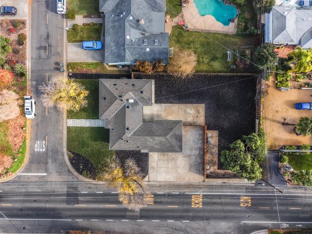 6200 Kiernan Dr, Carmichael, CA 95608