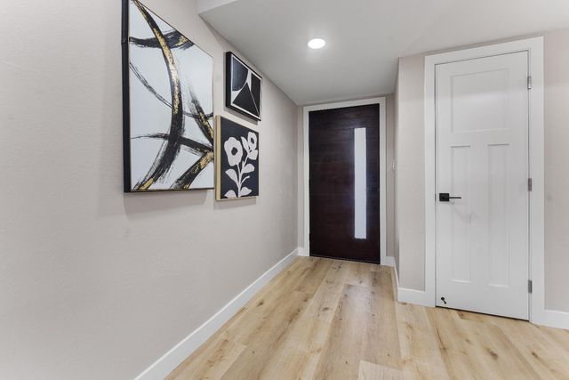 6200 Kiernan Dr, Carmichael, CA 95608