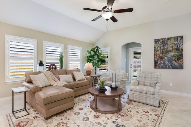 4059 Flowstone LN, Round Rock, TX 78681