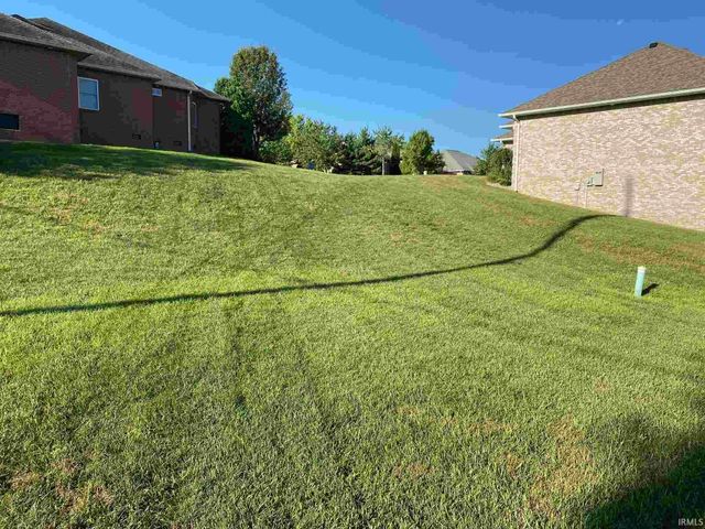 3868 E Regents Circle, Bloomington, IN 47401