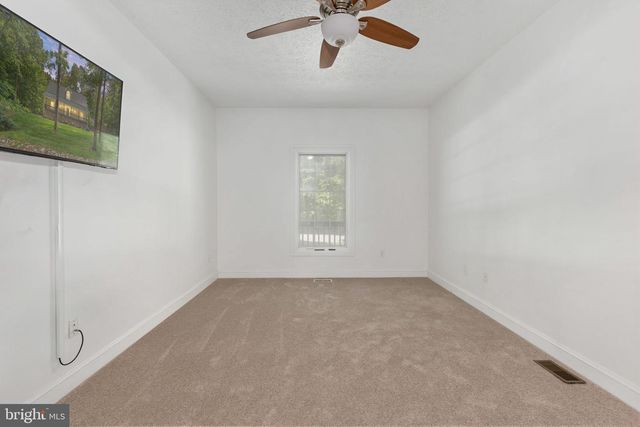 197 OAKLEIGH LN, Bumpass, VA 23024